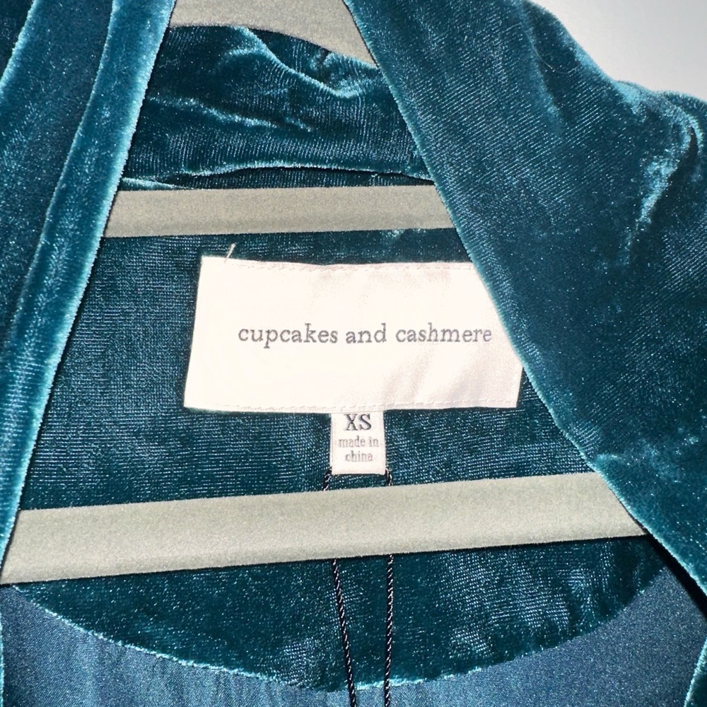 Emerald Green Velvet Cupcakes & Cashmere Cardigan - Picture 2 of 4
